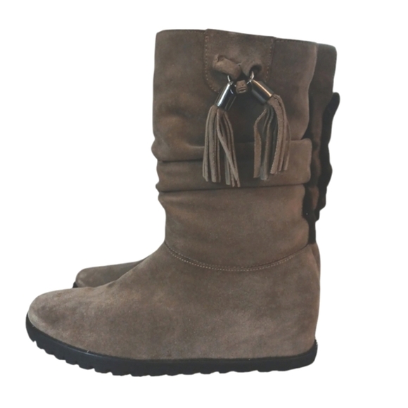 Stuart Weitzman Light Taupe Suede Wedge Boot Winter Slouch Boot size 7 - Picture 4 of 11